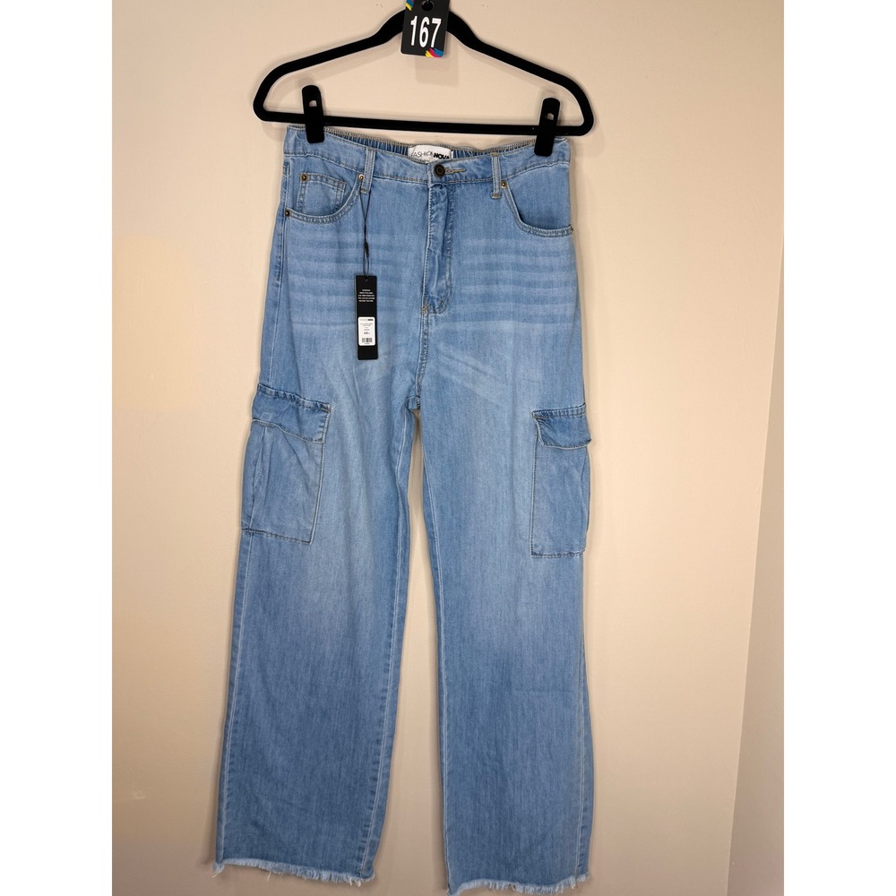 #167 FASHION NOVA Sz. L W: 31-33 R: 12.5 I: 30.5" wide leg jeans NWT